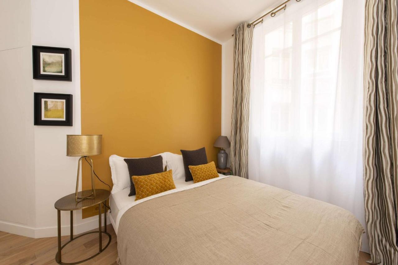 Martin' S Door Paris